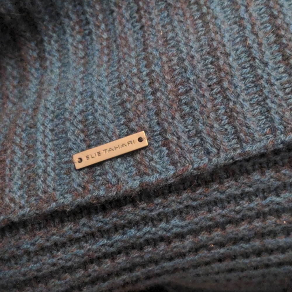 Elie Tahari Knit Wool Infinity Scarf